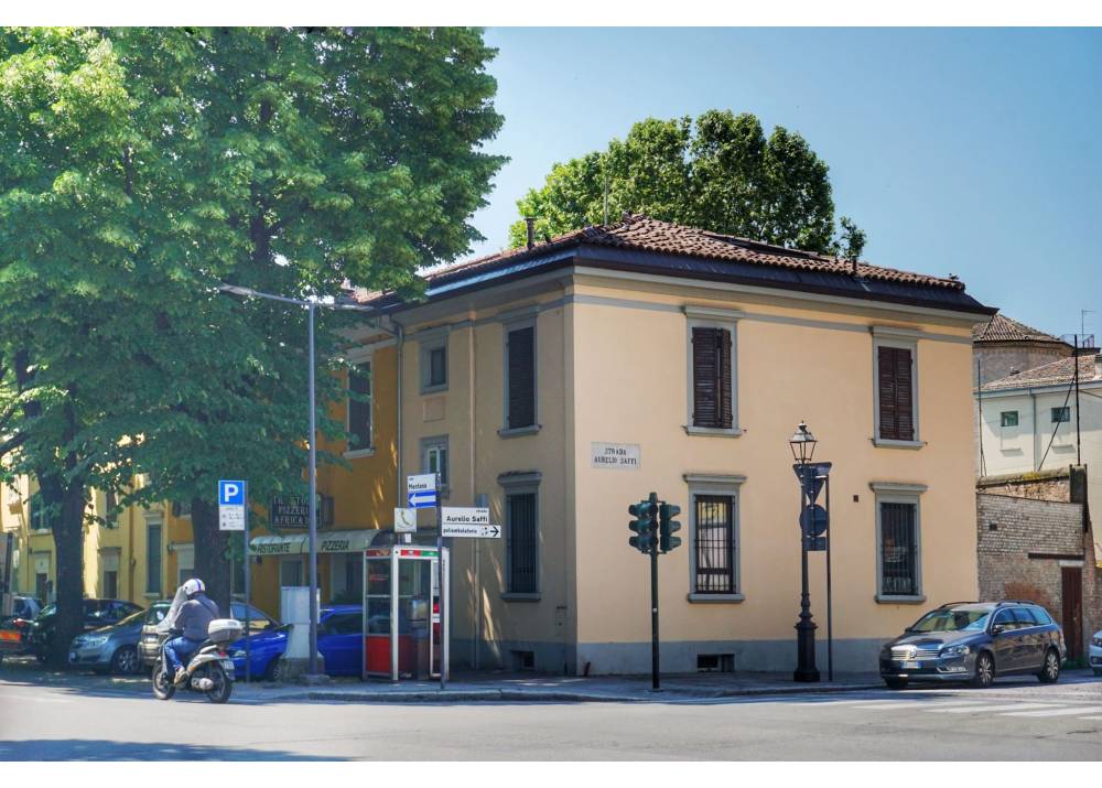 Vendita  a Parma quadrilocale Centro storico di 158 mq